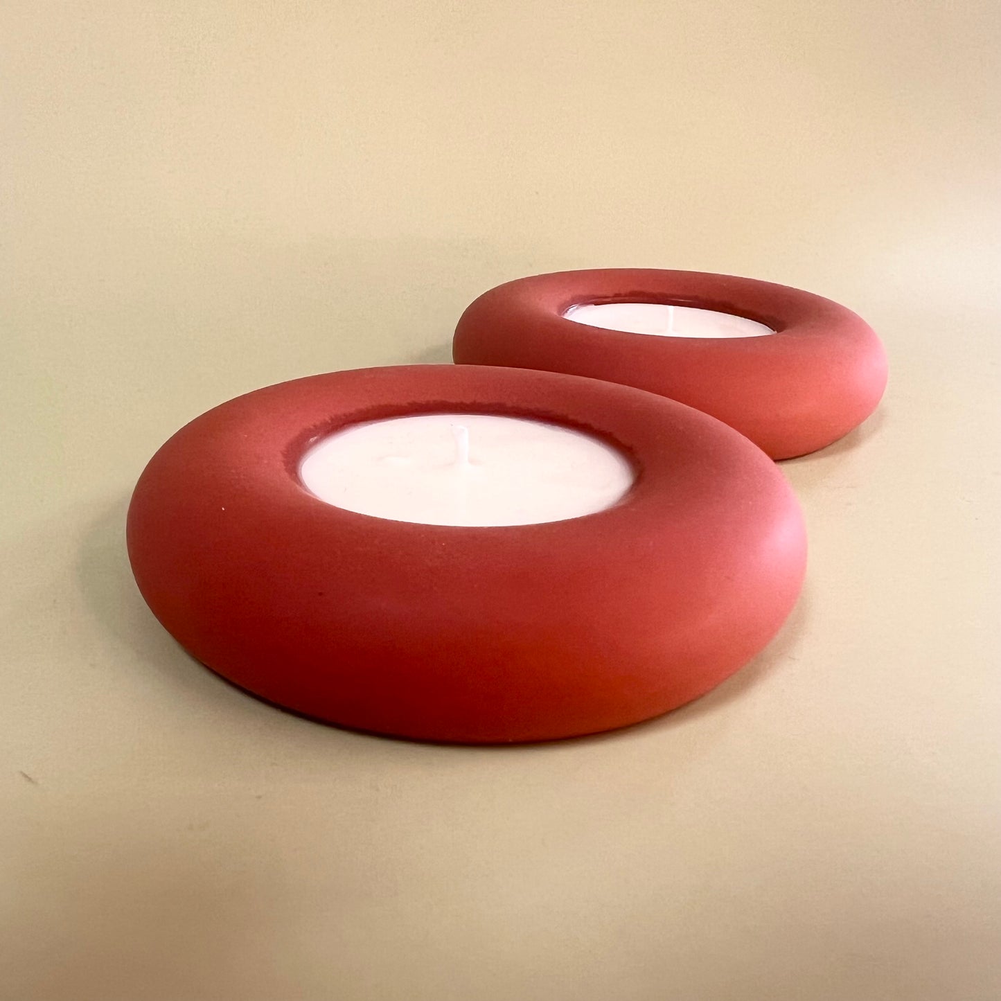 Donut-Shaped Candle Dark Terracotta
