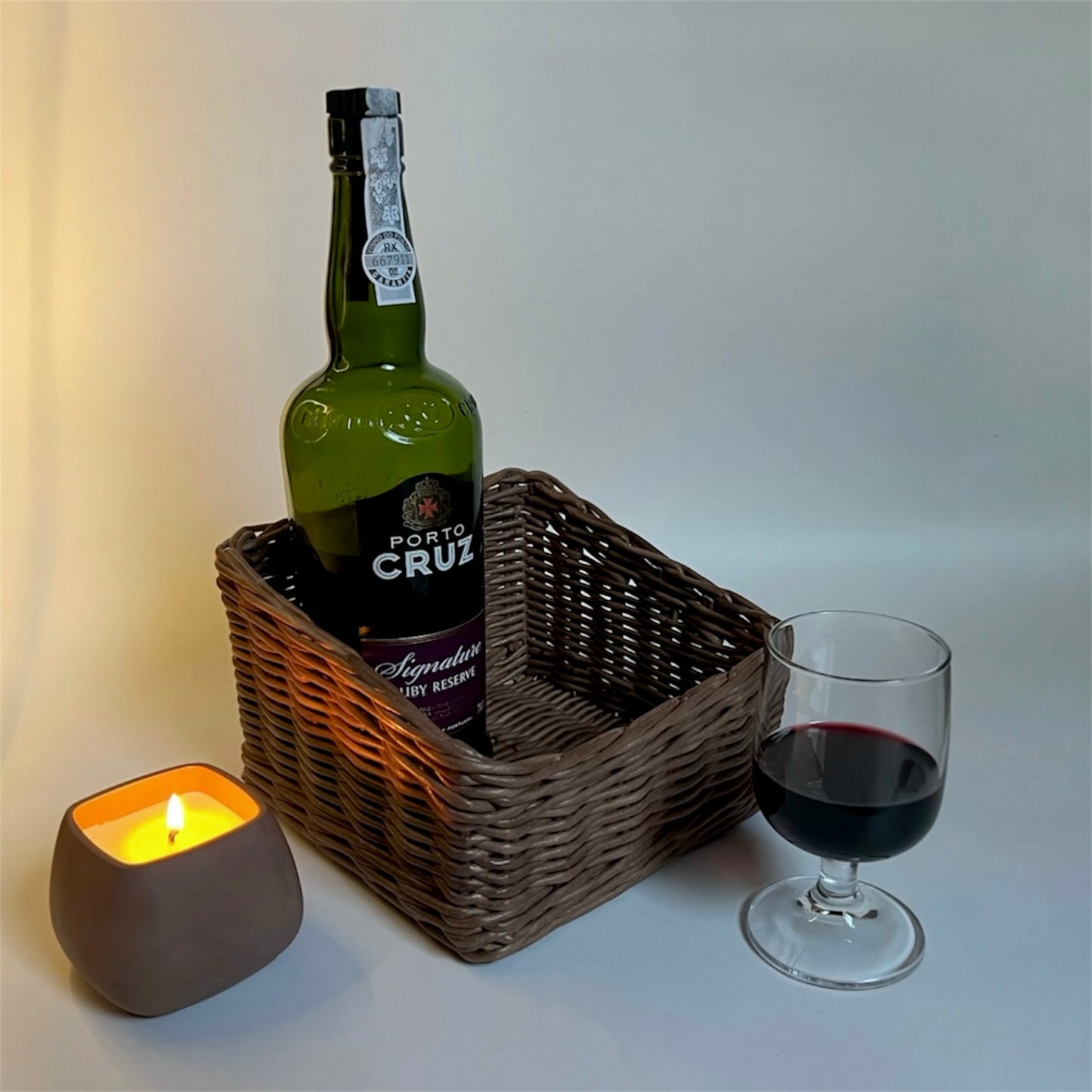 Beautiful Hazelnut-colored basket