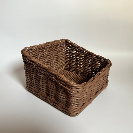 Beautiful Hazelnut-colored basket